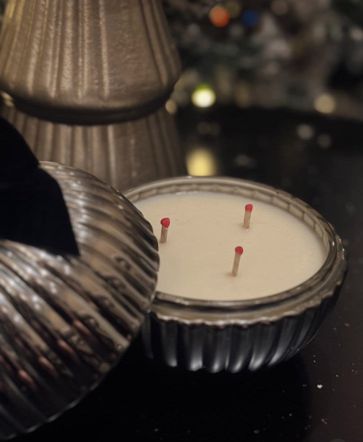 Ornament Candle (silver) 6.5oz