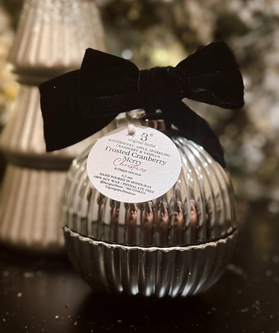 Ornament Candle (silver) 6.5oz